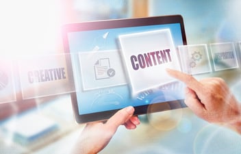 How Healthcare Mixes Traditional & Digital Content (Infographic)